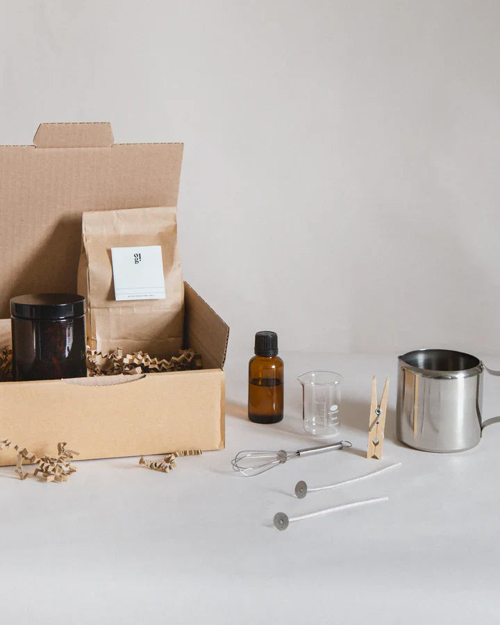 DIY Candle Making Kit - The Old Library - Teakwood, Honeysuckle & Amber